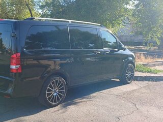 2017 Mercedes-Benz Metris, чёрный, 2800000 рублей, вид 3