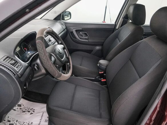 2012 Skoda Fabia II Рестайлинг, красный, 729000 рублей - вид 6