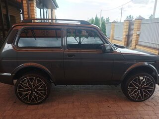 2018 Lada (ВАЗ) 2121 (4x4) Urban I Рестайлинг, серый, 800000 рублей, вид 3