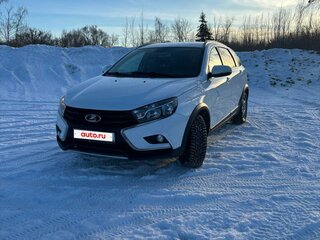2018 Lada (ВАЗ) Vesta SW Cross I, белый, 930000 рублей, вид 1