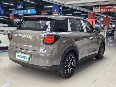 2026 Leapmotor A10 39.8 kWh, серебристый, 1620000 рублей, вид 4