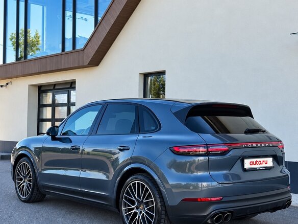 2018 Porsche Cayenne III, серый, 5300000 рублей - вид 6