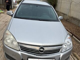 2009 Opel Astra H Рестайлинг, серебристый, 620000 рублей, вид 1