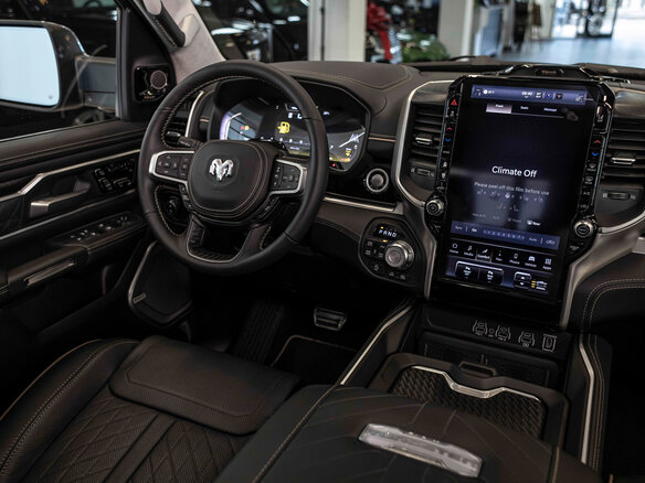 2026 Ram 1500 Crew Cab V Рестайлинг, красный, 10490000 рублей - вид 29