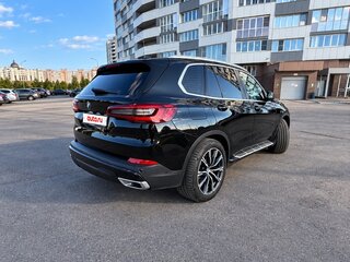 2019 BMW X5 40i IV (G05/G18), чёрный, 4990000 рублей, вид 4