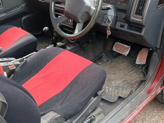 1993 Nissan Terrano I, красный, 600000 рублей, вид 3