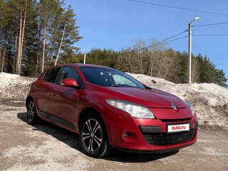 2011 Renault Megane III, красный, 450000 рублей, вид 4