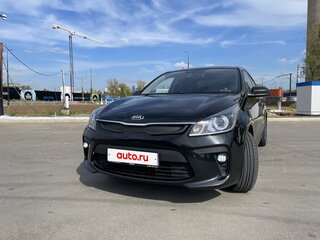 2018 Kia Rio IV, чёрный, 1385000 рублей, вид 2