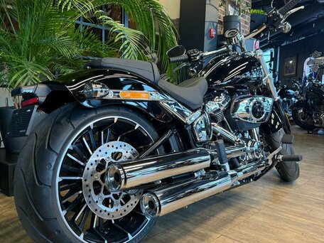 2025 Harley-Davidson Breakout, чёрный, 3750000 рублей, вид 5