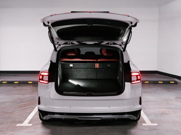2026 Zeekr 8X 70 kWh, белый, 11428000 рублей - вид 10