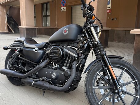 2021 Harley-Davidson Sportster 883, чёрный, 900000 рублей, вид 1