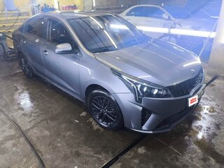 2020 Kia Rio IV Рестайлинг, серый, 1179000 рублей, вид 1