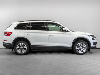 2021 Skoda Kodiaq I, белый, 2575000 рублей, вид 4