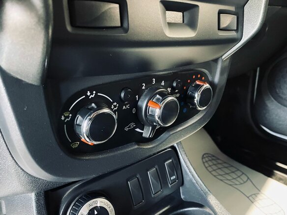 2017 Renault Duster I Рестайлинг, серебристый, 1477000 рублей - вид 20