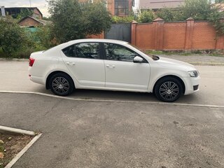 2014 Skoda Octavia III (A7), белый, 700000 рублей, вид 5