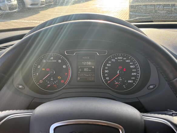 2013 Audi Q3 I (8U), белый, 1750000 рублей - вид 21
