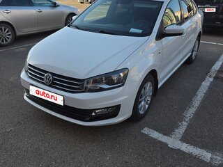 2017 Volkswagen Polo V Рестайлинг, белый, 1000000 рублей, вид 2