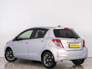 2013 Toyota Vitz III (XP130), серый, 709000 рублей, вид 4