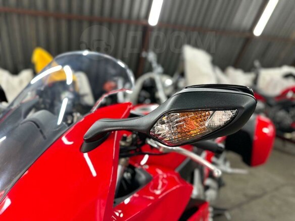 2014 Honda VFR 800, красный, 910000 рублей - вид 21