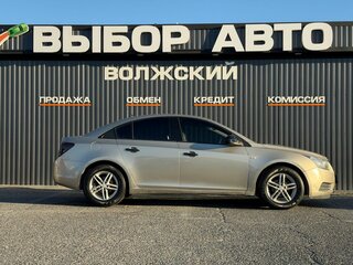 2010 Chevrolet Cruze I, бежевый, 550000 рублей, вид 4