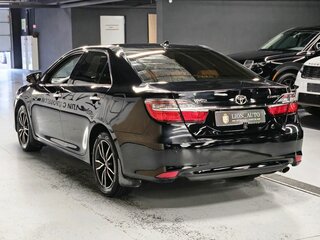 2016 Toyota Camry VII (XV50) Рестайлинг, чёрный, 1860000 рублей, вид 4