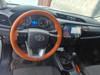 2017 Toyota Hilux VIII, белый, 2480000 рублей, вид 4