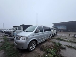 2006 Volkswagen Multivan T5, серый, 900000 рублей, вид 1