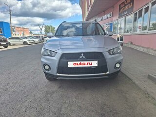 2010 Mitsubishi Outlander II Рестайлинг, серебристый, 870000 рублей, вид 1