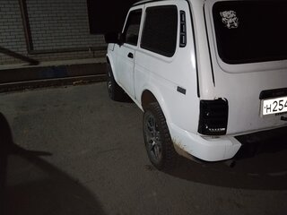 1995 Lada (ВАЗ) 2121 (4x4) I Рестайлинг, белый, 180000 рублей, вид 4