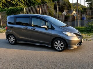 2010 Honda Freed I, серый, 1060000 рублей, вид 3