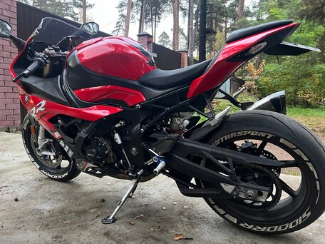 2019 BMW S 1000 RR, красный, 1850000 рублей, вид 3