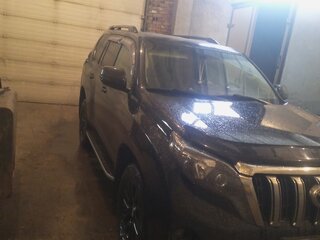 2015 Toyota Land Cruiser Prado 6-speed 150 Series Рестайлинг 1, чёрный, 3600000 рублей, вид 1