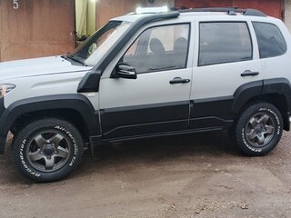 2003 Chevrolet Niva I, серебристый, 580000 рублей, вид 4