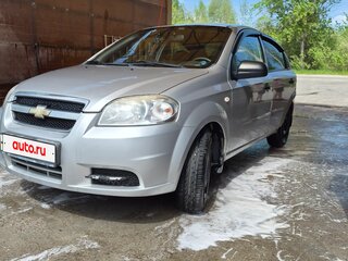2011 Chevrolet Aveo I Рестайлинг, серебристый, 370000 рублей, вид 4