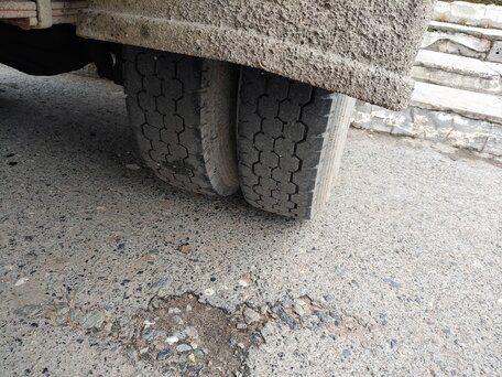 1997 Isuzu Elf (N-series), белый, 900000 рублей, вид 5