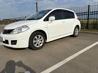 2011 Nissan Tiida I Рестайлинг, белый, 895000 рублей, вид 1