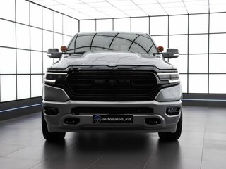 2022 Ram 1500 Crew Cab V, серый, 8379000 рублей, вид 2