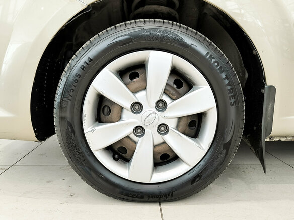 2011 Kia Rio II Рестайлинг, бежевый, 430000 рублей - вид 17