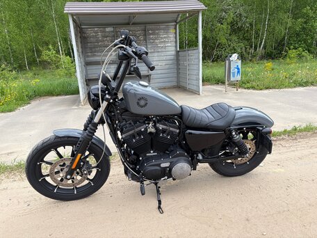 2022 Harley-Davidson Sportster 883, серый, 900000 рублей, вид 4