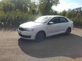 2016 Skoda Rapid I, белый, 900000 рублей, вид 2