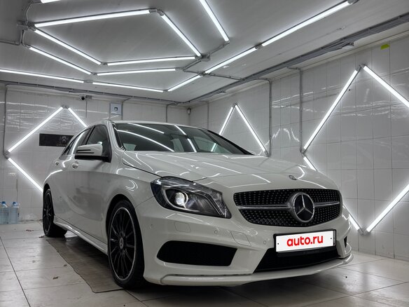 2013 Mercedes-Benz A-Класс 200 III (W176), белый, 1750000 рублей - вид 4