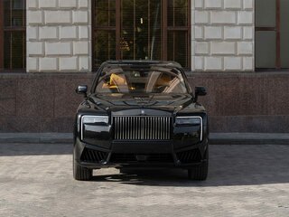 2026 Rolls-Royce Cullinan Black Badge I Рестайлинг (Series II), чёрный, 67790000 рублей, вид 2