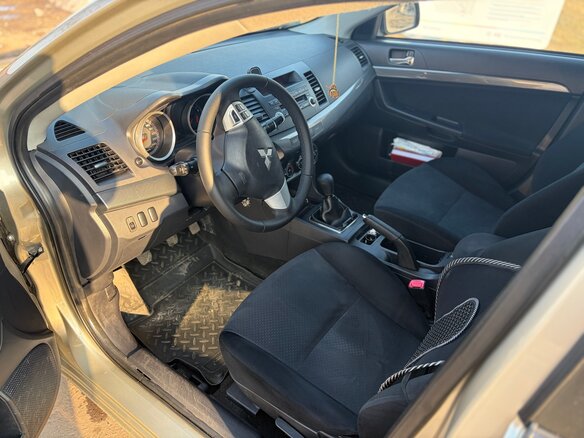 2008 Mitsubishi Lancer X, бежевый, 670000 рублей - вид 10