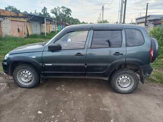 2013 Chevrolet Niva I Рестайлинг, зелёный, 500000 рублей, вид 2