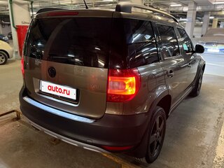 2011 Skoda Yeti I, коричневый, 600000 рублей, вид 5
