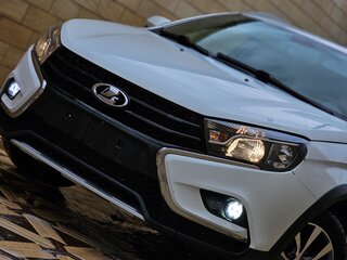 2018 Lada (ВАЗ) Vesta SW Cross I, белый, 1020000 рублей, вид 3