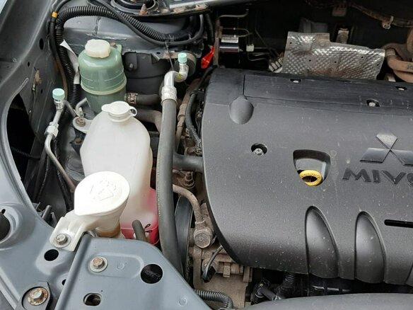 2008 Mitsubishi Outlander II, серый, 950000 рублей - вид 15