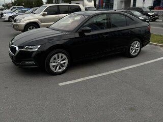 2025 Skoda Octavia IV (A8), чёрный, 5000000 рублей, вид 5