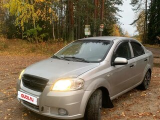 2010 Chevrolet Aveo I Рестайлинг, серебристый, 120000 рублей, вид 2