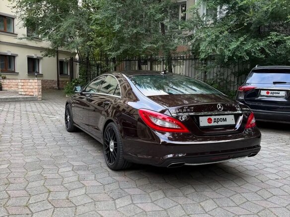 2012 Mercedes-Benz CLS 500 II (C218), коричневый, 3200000 рублей - вид 22